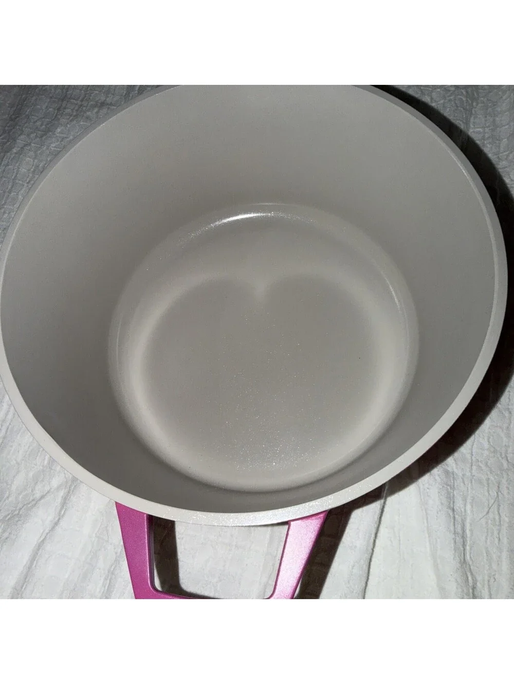 Paris Hilton 7Quart Cast Aluminum Casserole Hot Tropic Pink Diamond Nonstiick
